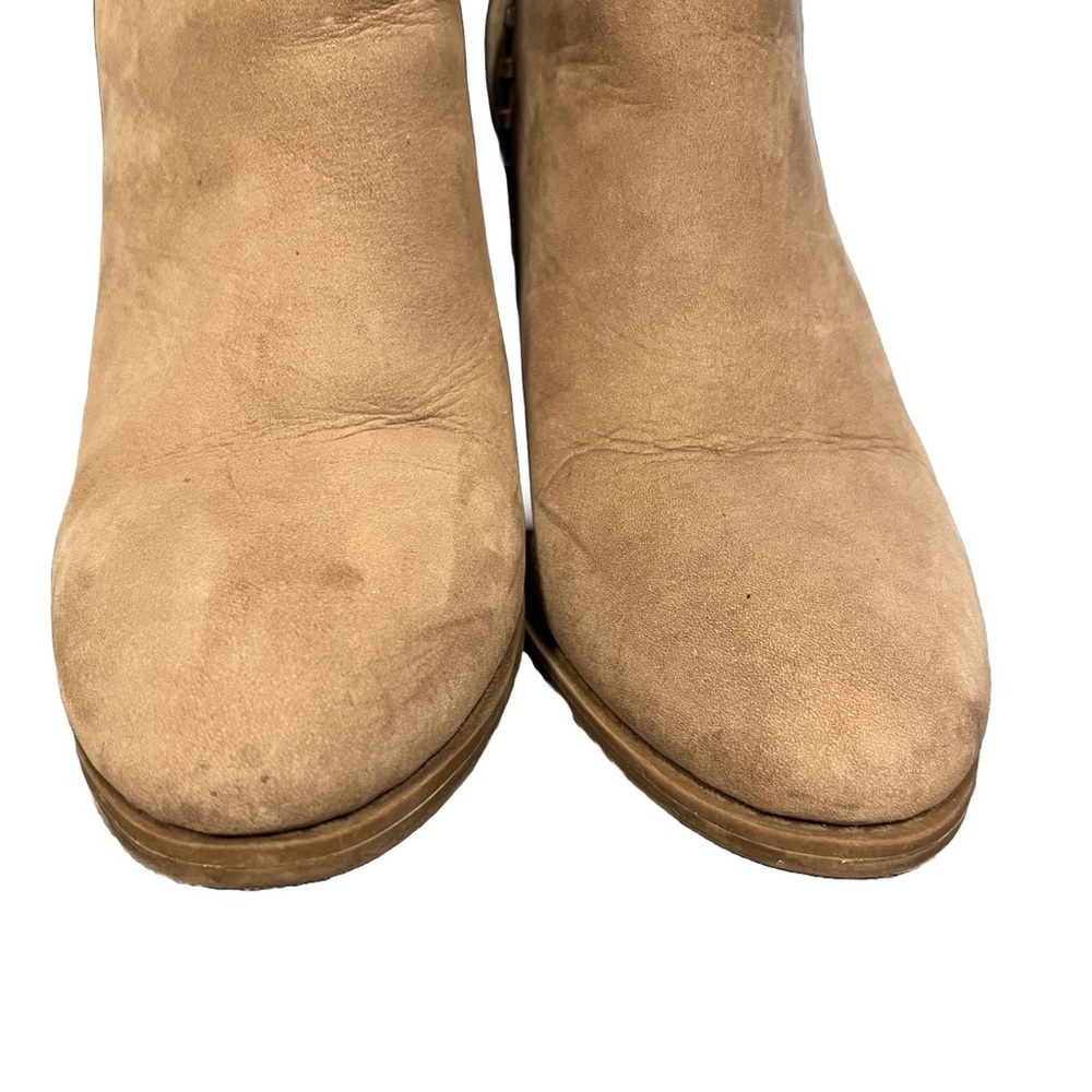 Steve Madden Tan SHEPP Suede Ankle Boots Sz 9.5 V Notch Cut-Out Western - Picture 10 of 10